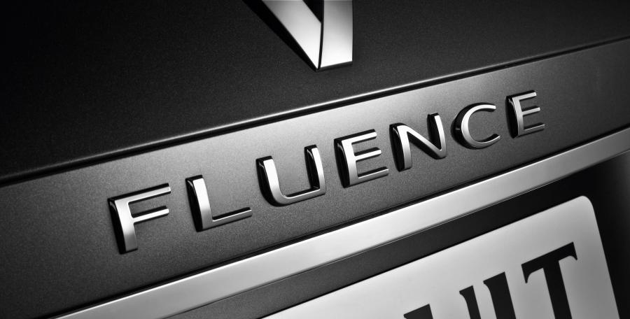  Renault Fluence 2010 года  (фото 132 из 146)